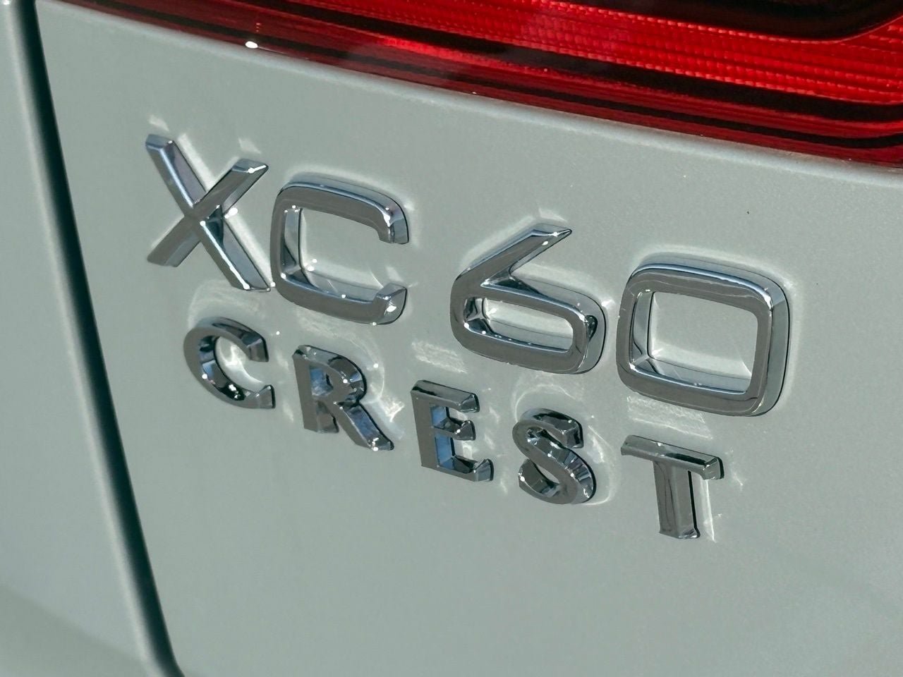 New 2026 Volvo XC60 T8 Ultra w/ Protection Package Premier AWD/4WD image 9