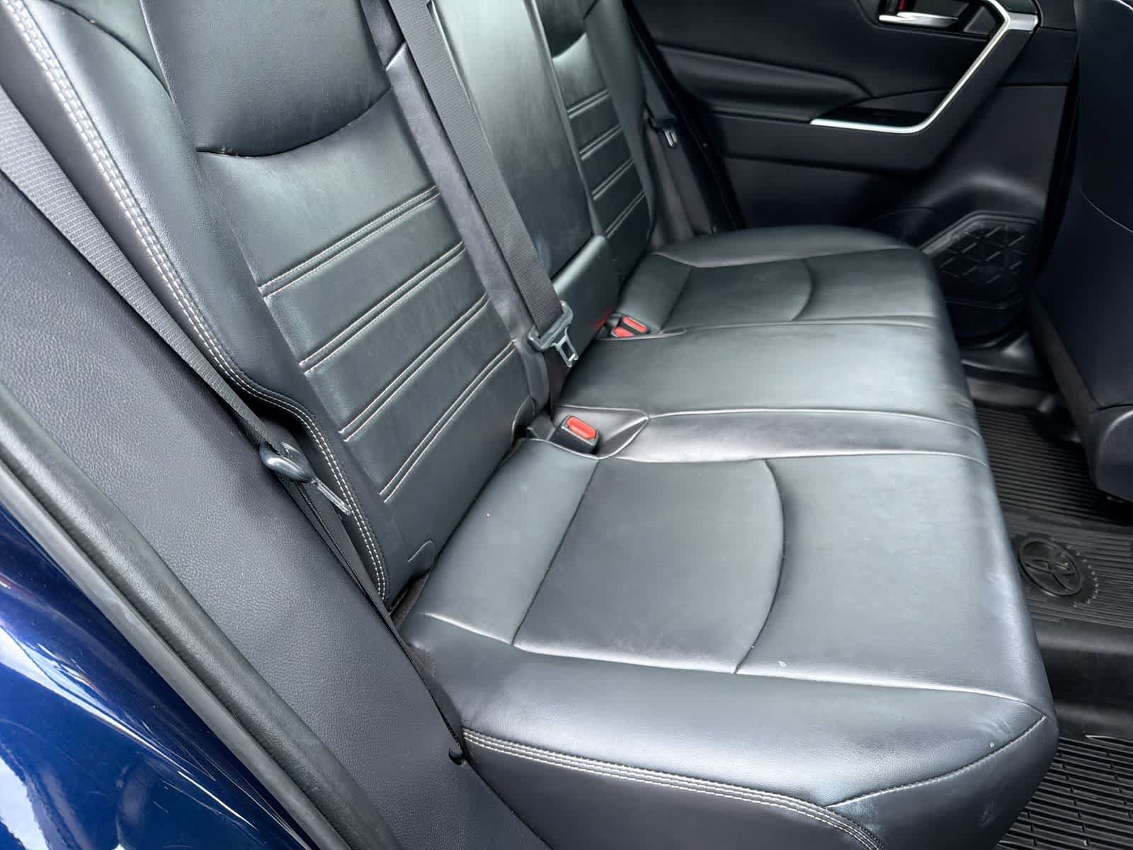 Used 2019 Toyota RAV4 XLE Premium w/ Cold Weather Package AWD/4WD image 21