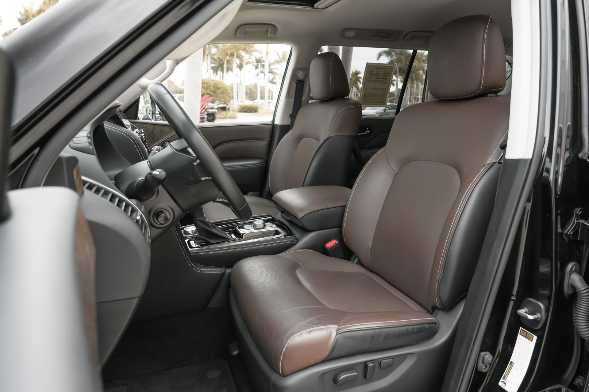 Used 2023 INFINITI QX80 Premium Select w/ Cargo Package image 17