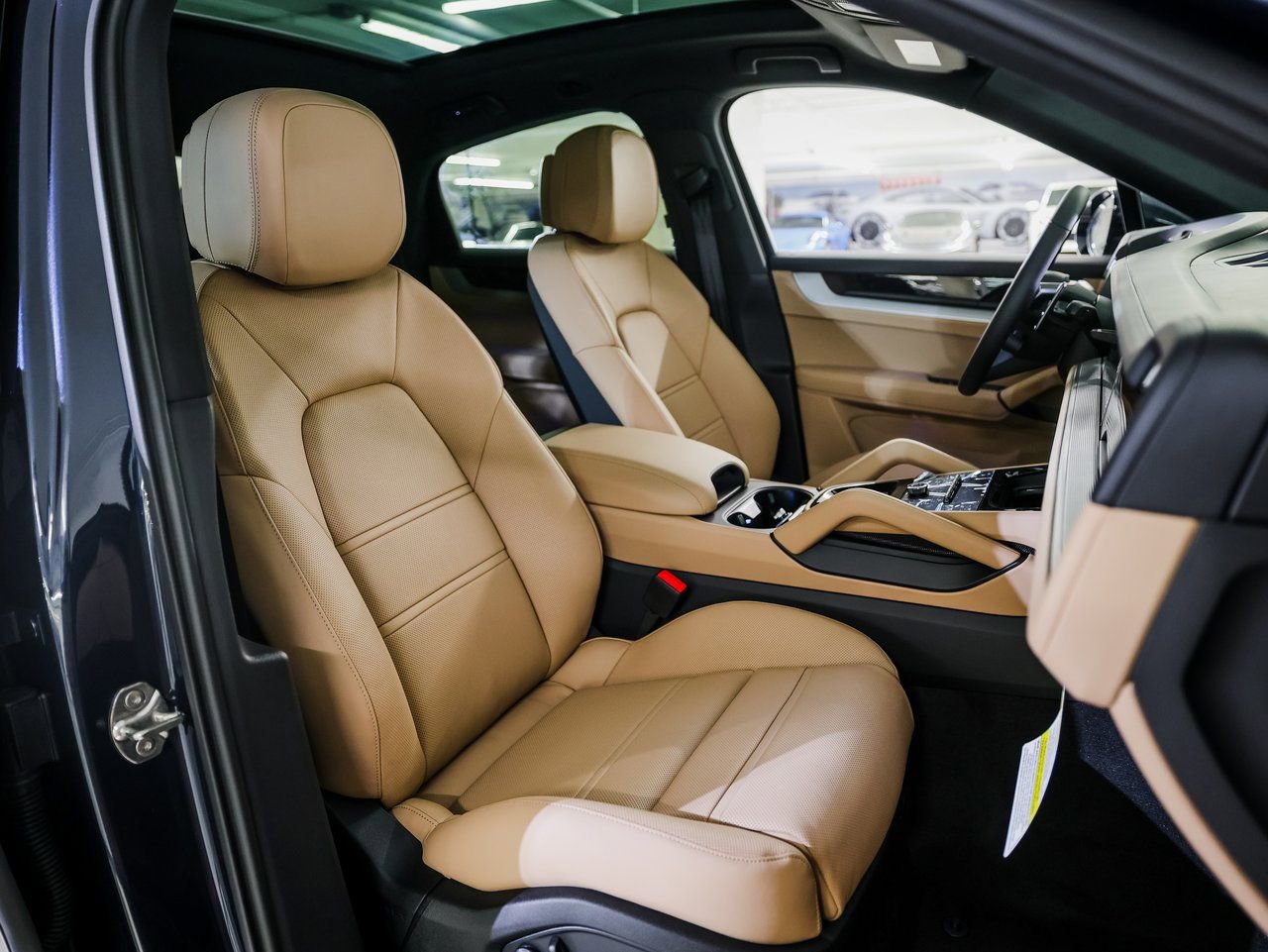 New 2026 Porsche Cayenne Coupe AWD/4WD image 29