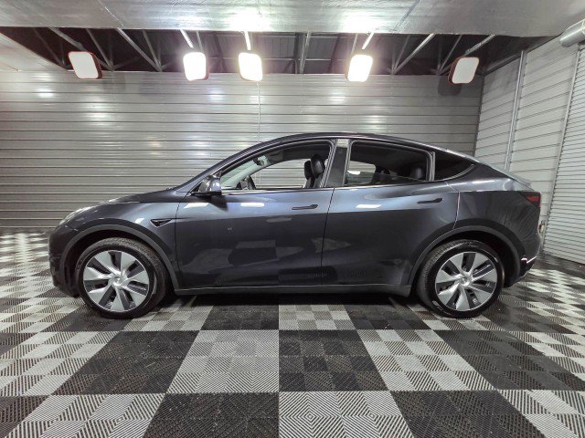 Used 2024 Tesla Model Y Long Range image 8