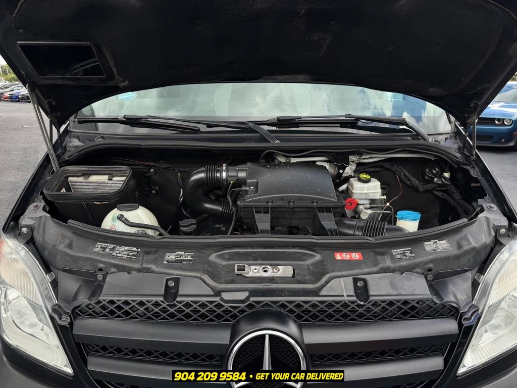 Used 2010 Mercedes-Benz Sprinter 2500 image 34
