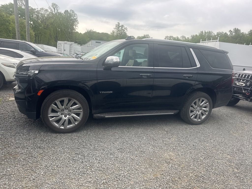 Used 2021 Chevrolet Tahoe Premier w/ Premium Package AWD/4WD image 4