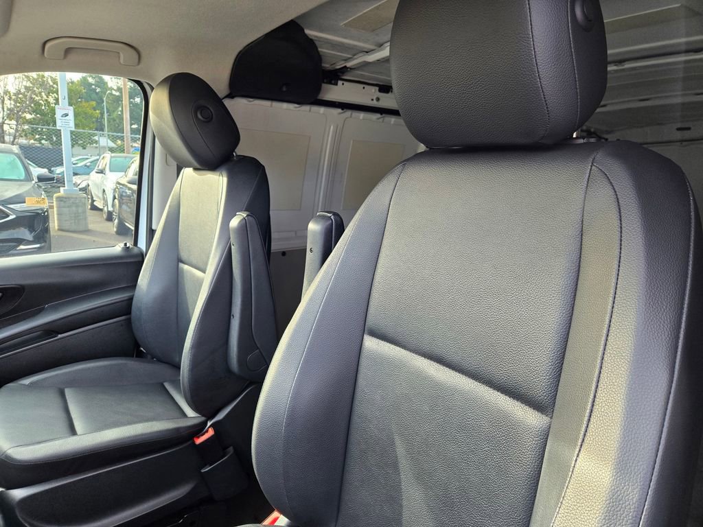 Used 2023 Mercedes-Benz Metris image 15