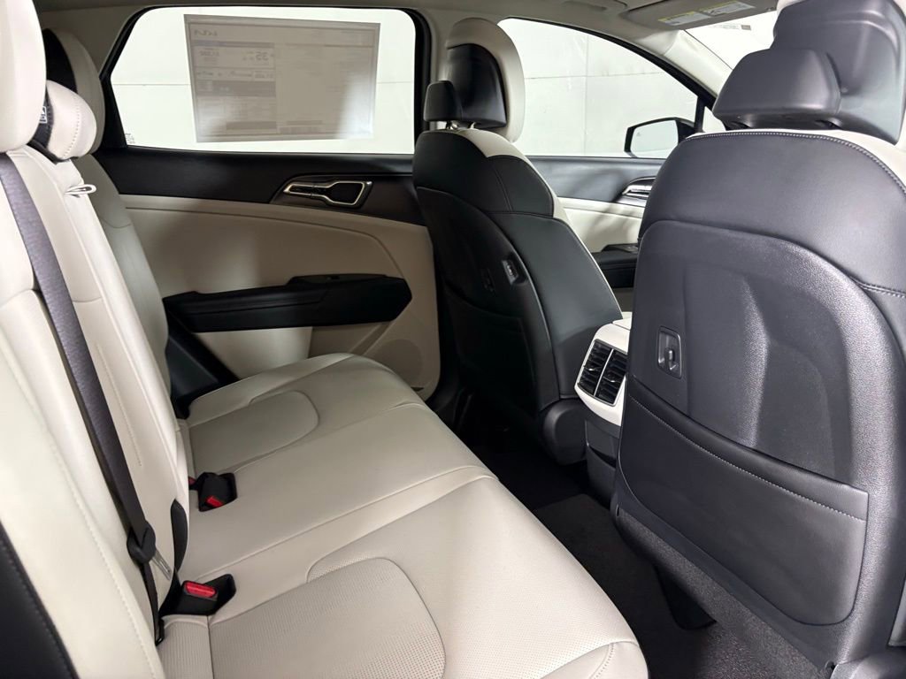 New 2026 Kia Sportage EX AWD/4WD image 17