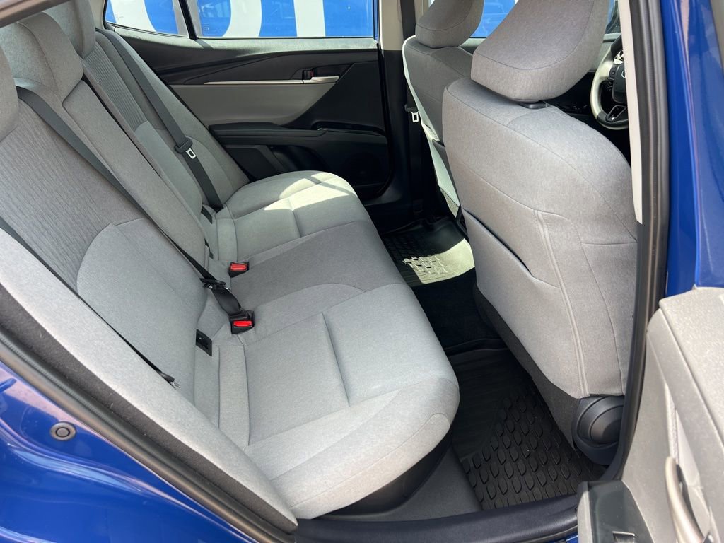 Used 2025 Toyota Camry LE w/ Convenience Package image 15