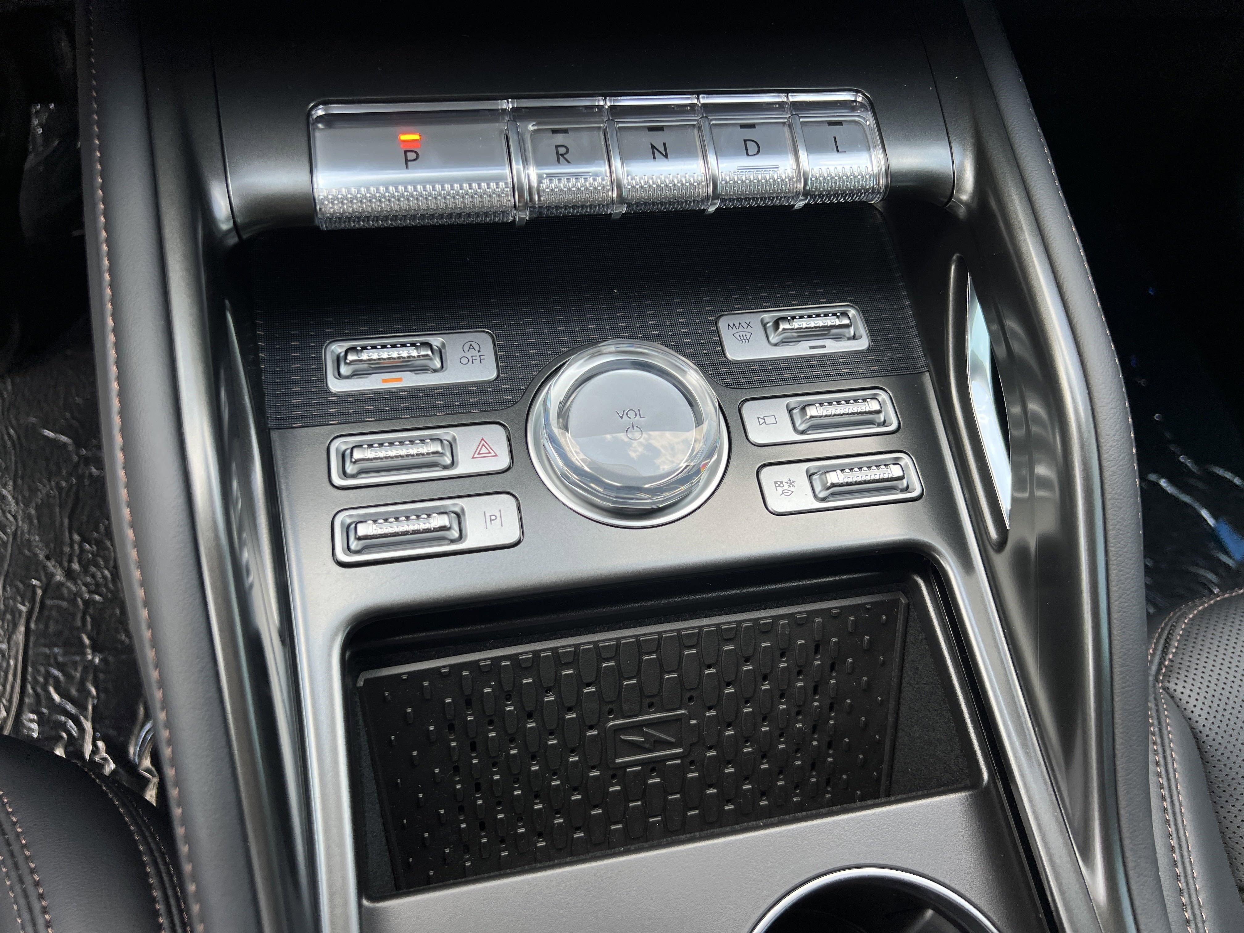 New 2025 Lincoln Nautilus Premier w/ Equipment Group 102A image 21