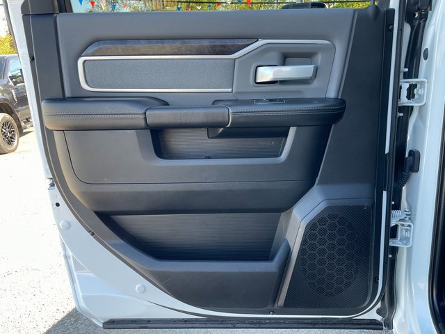 Used 2023 RAM 2500 Big Horn w/ Level 1 Equipment Group image 11