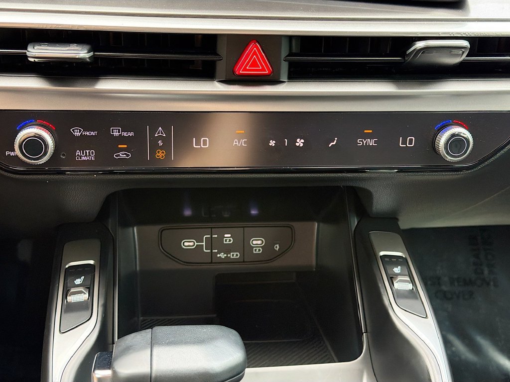 Certified 2026 Kia Sorento S AWD/4WD image 31