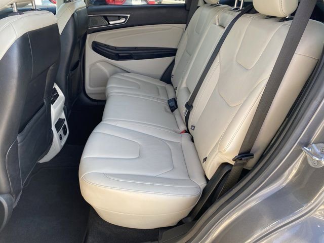 Used 2022 Ford Edge Titanium image 34