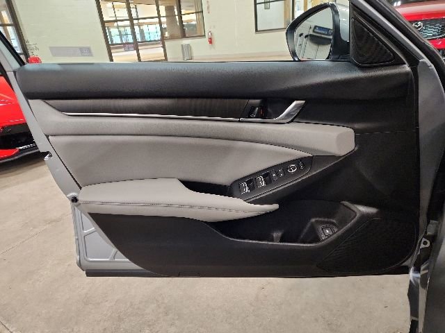 Used 2019 Honda Accord EX image 21