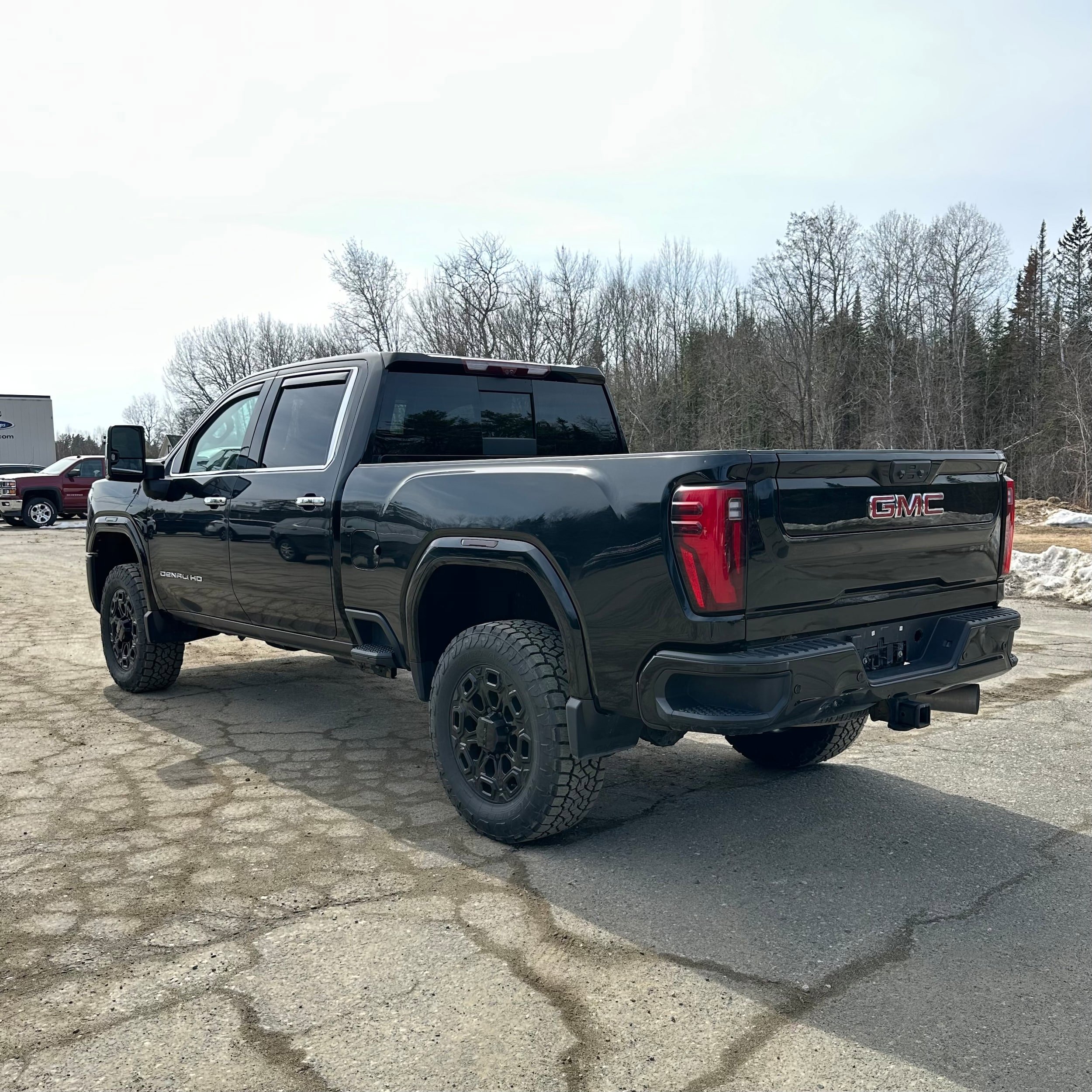 Used 2024 GMC Sierra 2500 Denali Ultimate image 5