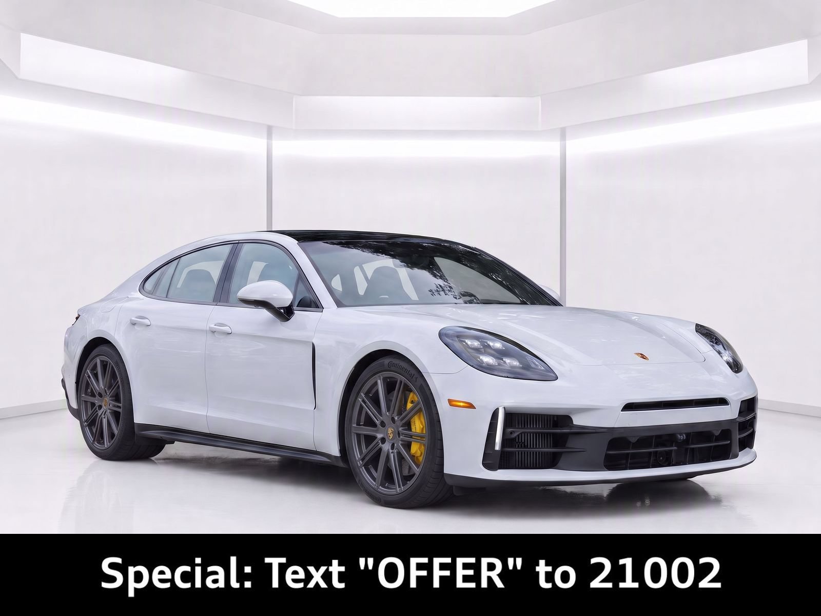 Used 2024 Porsche Panamera RWD image 6