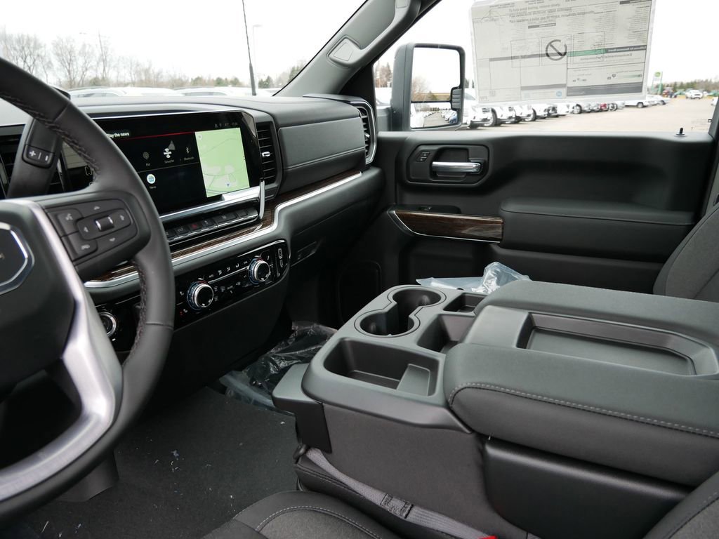 New 2026 GMC Sierra 3500 SLE image 9