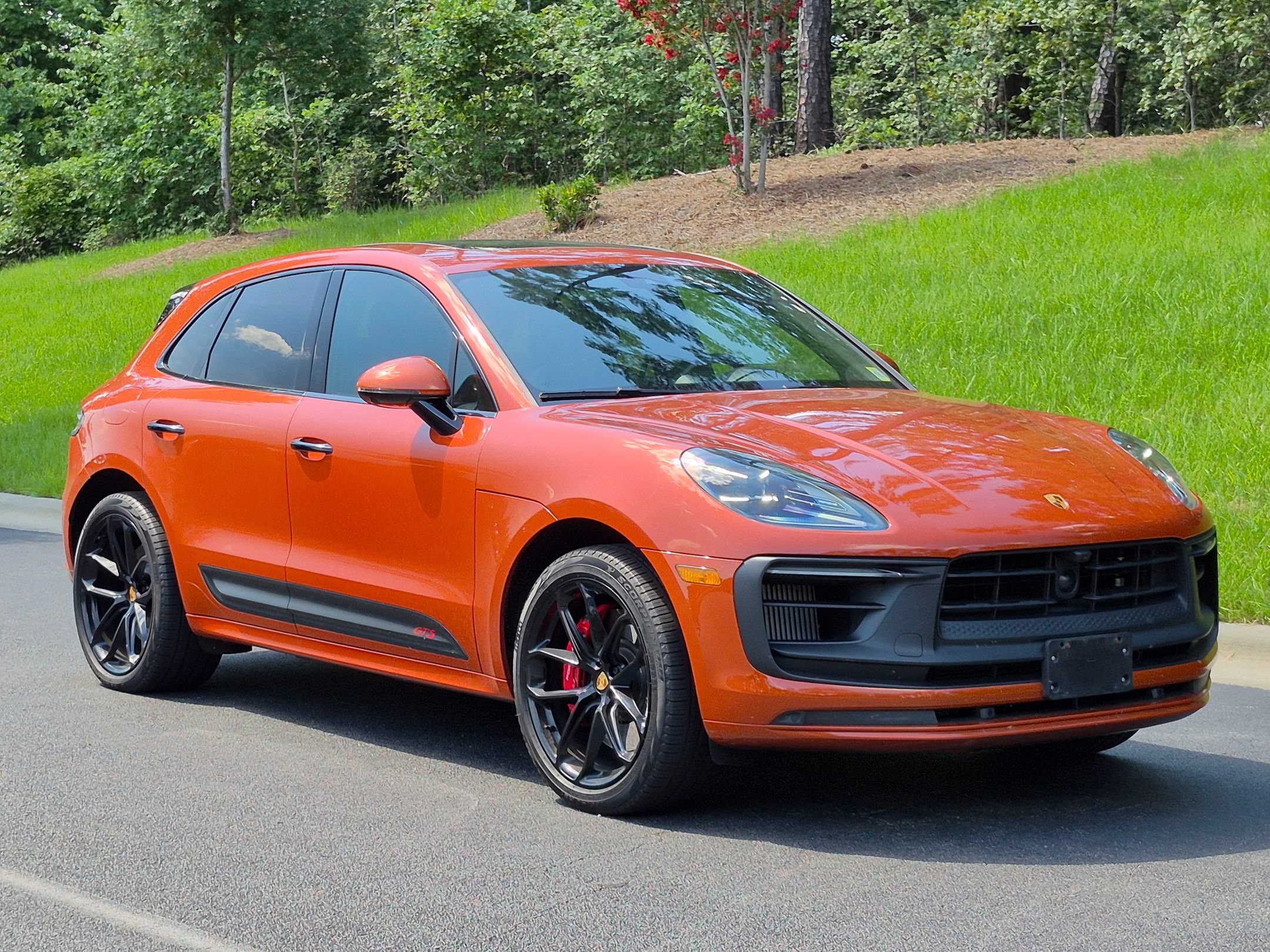 Certified 2023 Porsche Macan GTS AWD/4WD image 27