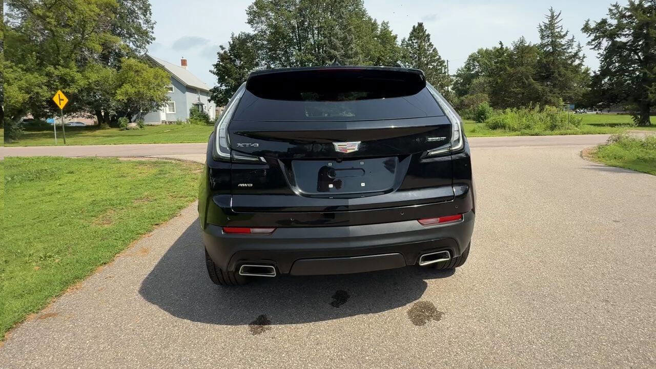 Used 2023 Cadillac XT4 Sport image 4