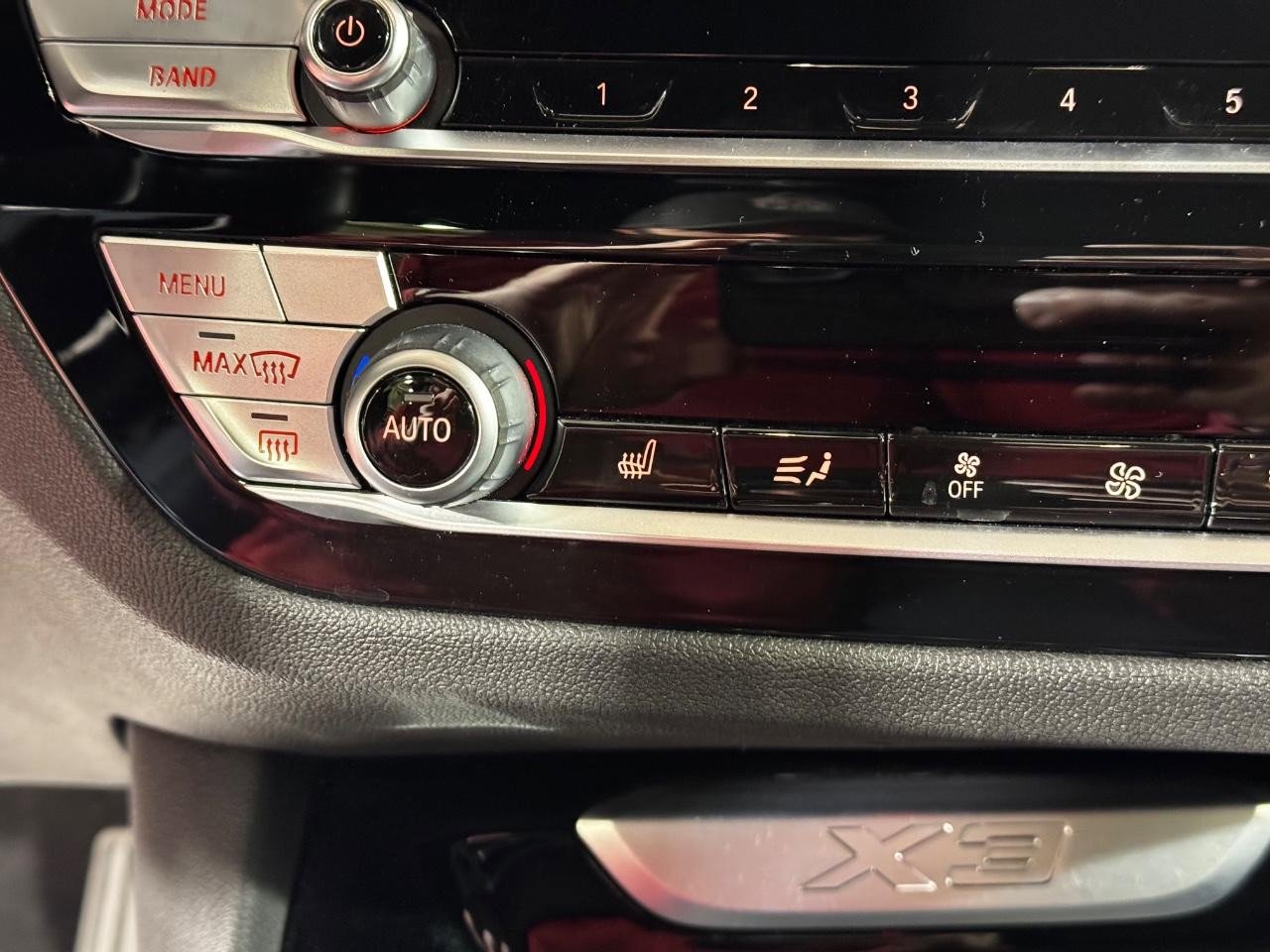 Used 2021 BMW X3 xDrive30e w/ Premium Package image 23