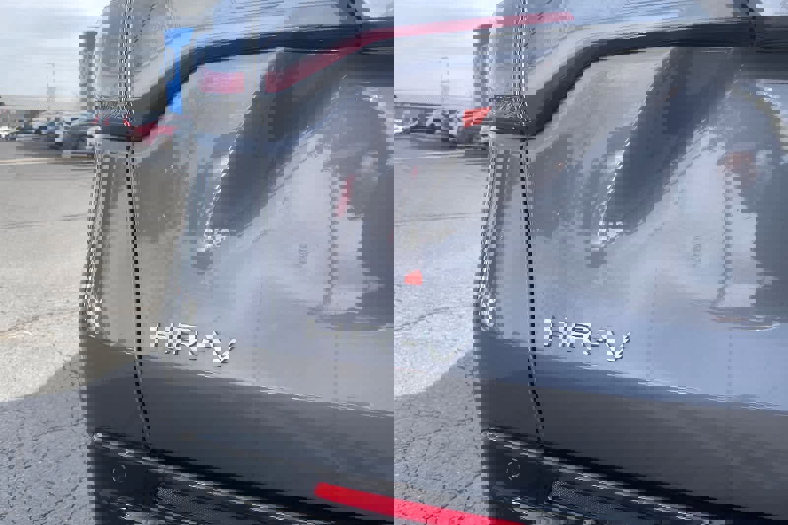 Used 2025 Honda HR-V EX-L image 12