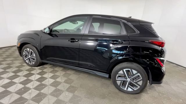 Used 2023 Hyundai Kona SE FWD image 7
