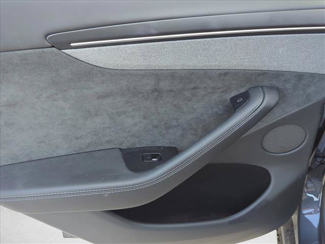 Used 2026 Tesla Model Y 2WD image 8