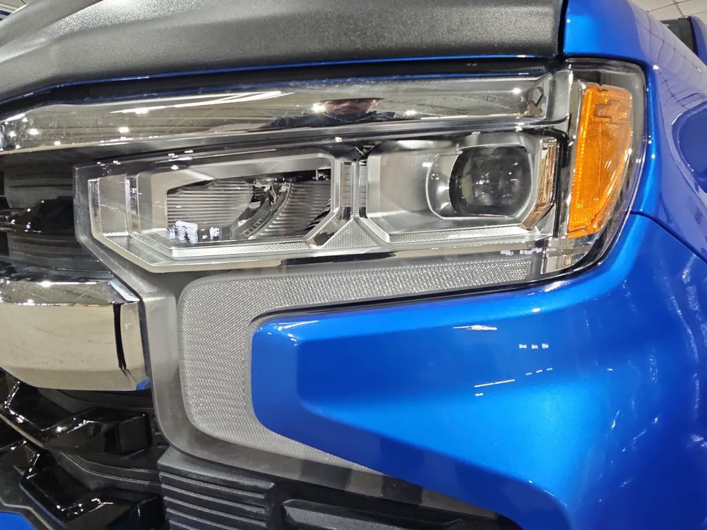 Certified 2025 Chevrolet Silverado 1500 LT AWD/4WD image 36