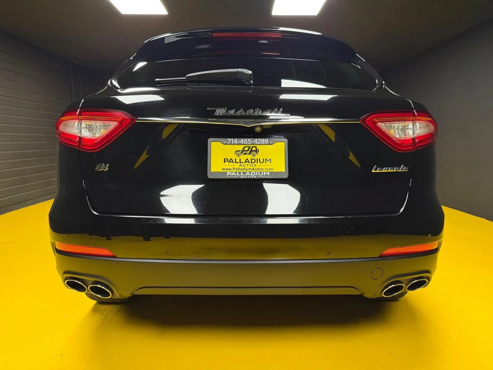 Used 2018 Maserati Levante AWD/4WD image 5