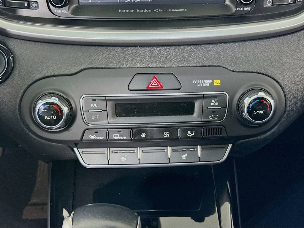 Used 2020 Kia Sorento SX image 16