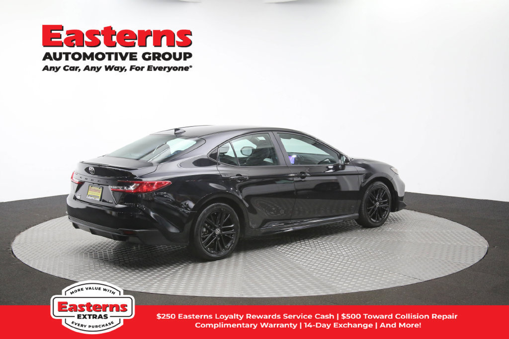 Used 2025 Toyota Camry SE FWD image 40