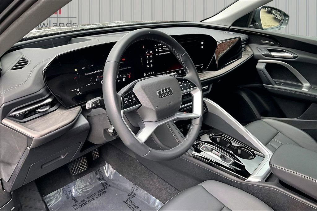 Used 2025 Audi Q5 Premium Plus w/ Premium Plus image 17