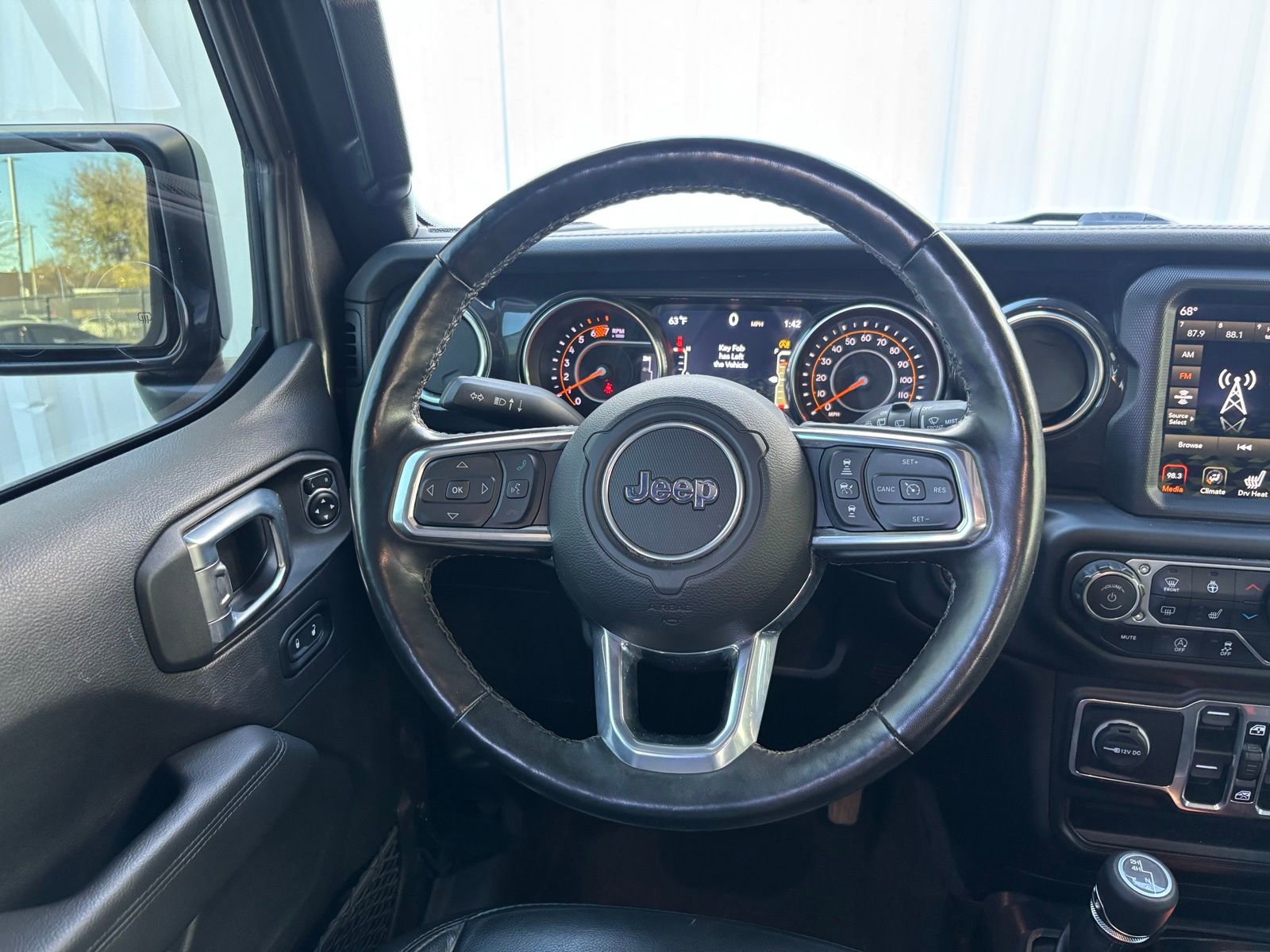 Used 2021 Jeep Wrangler Unlimited Sahara image 19