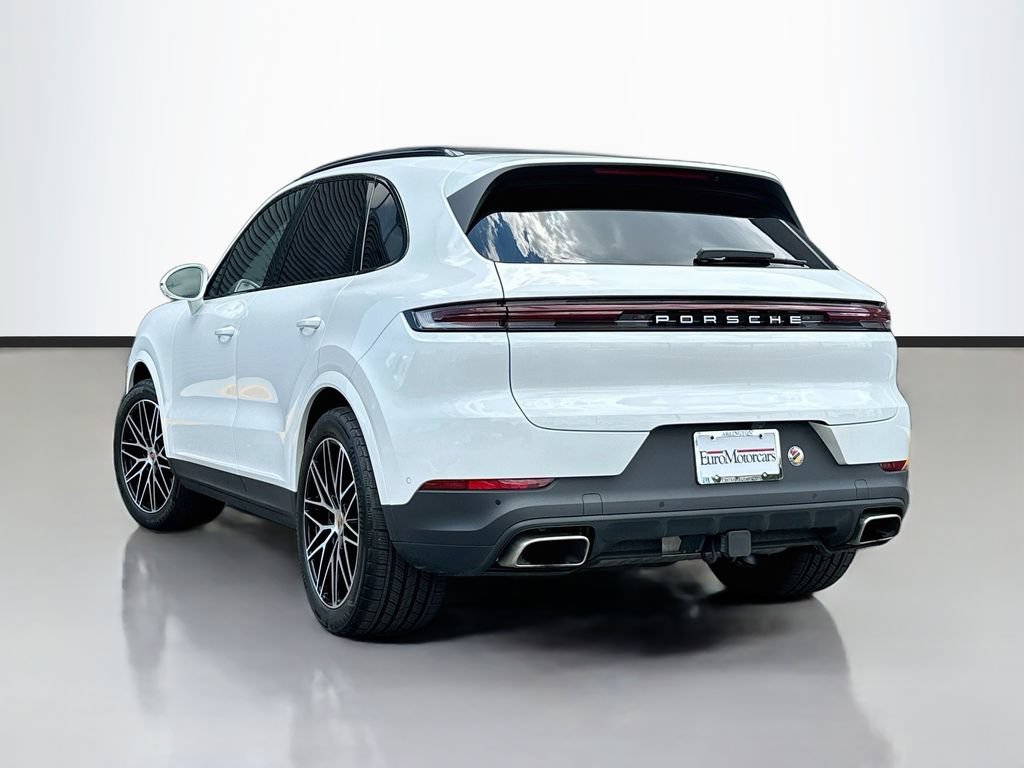 Certified 2026 Porsche Cayenne AWD/4WD image 3
