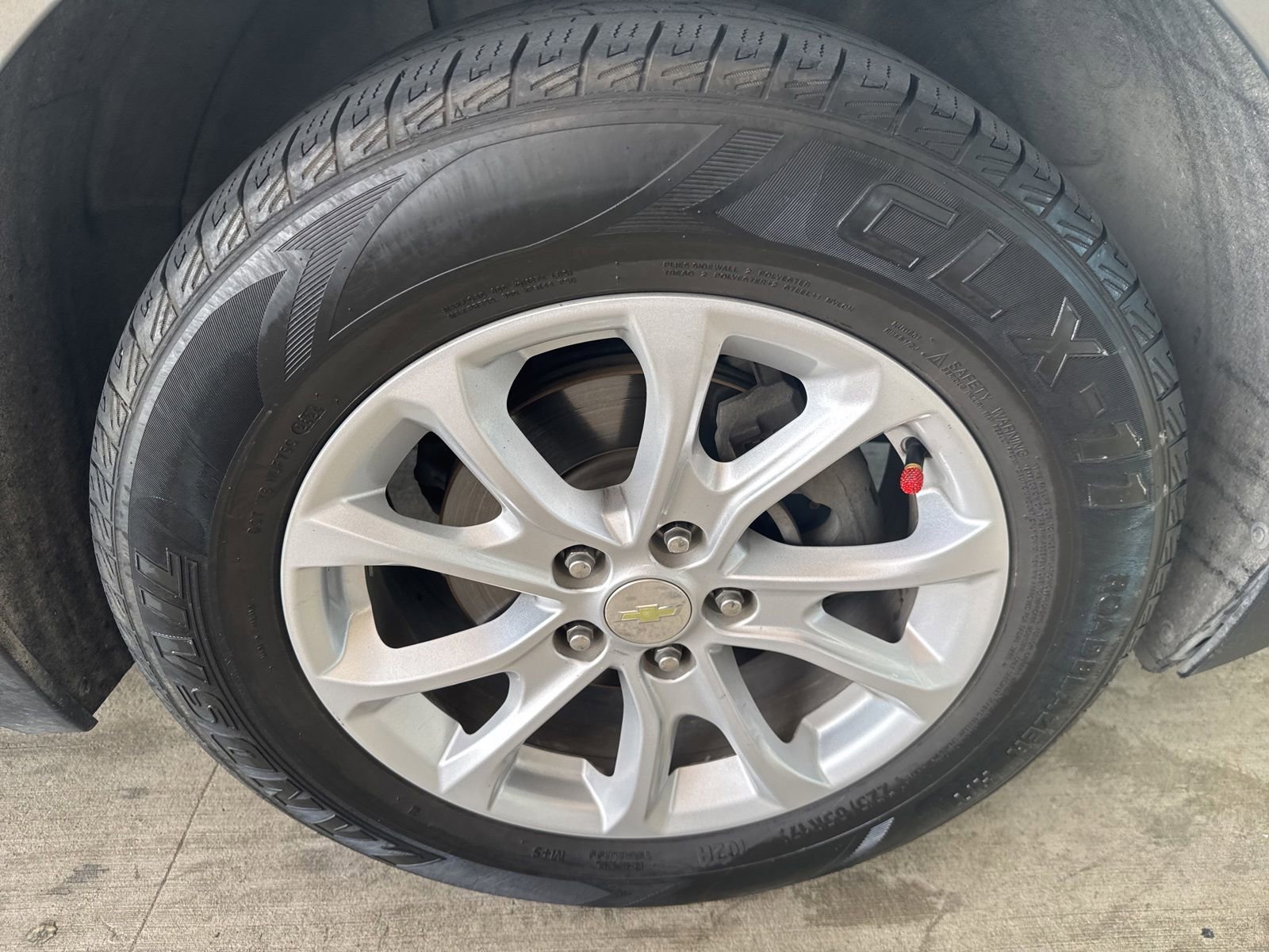 Used 2019 Chevrolet Equinox LT FWD image 25