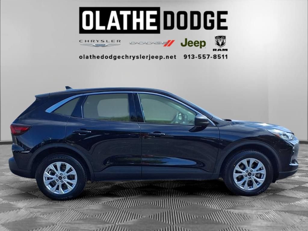 Used 2024 Ford Escape Active image 31
