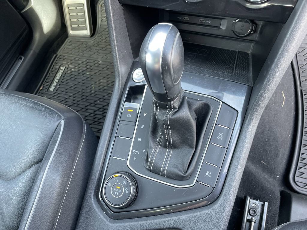 Used 2021 Volkswagen Tiguan SEL Premium R-Line image 30