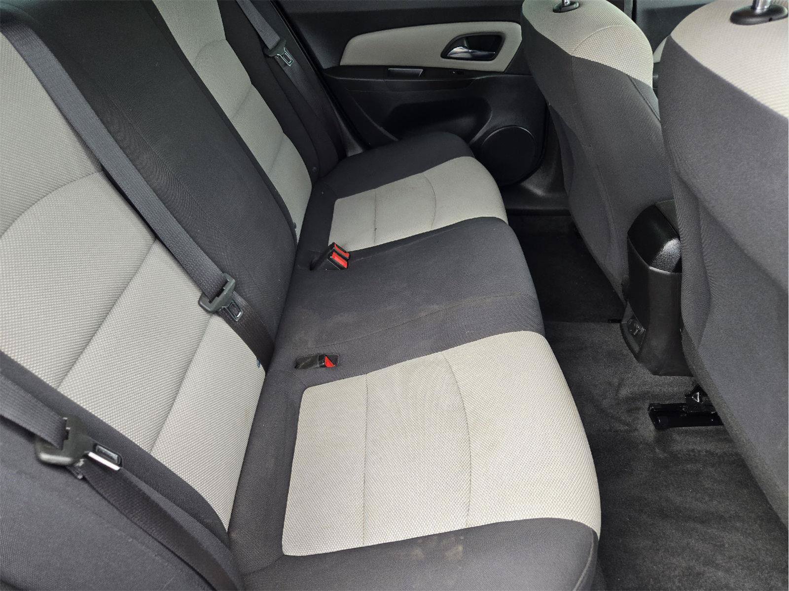 Used 2016 Chevrolet Cruze LS FWD image 27