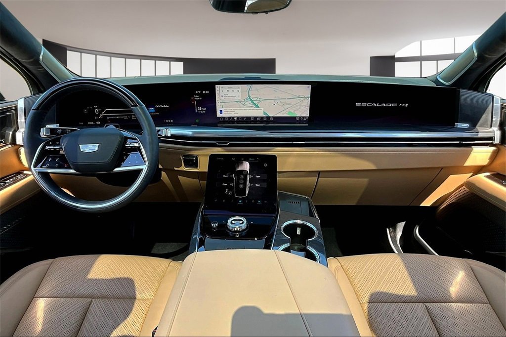 New 2025 Cadillac Escalade IQ Sport 2 w/ LPO, ONYX Package image 5