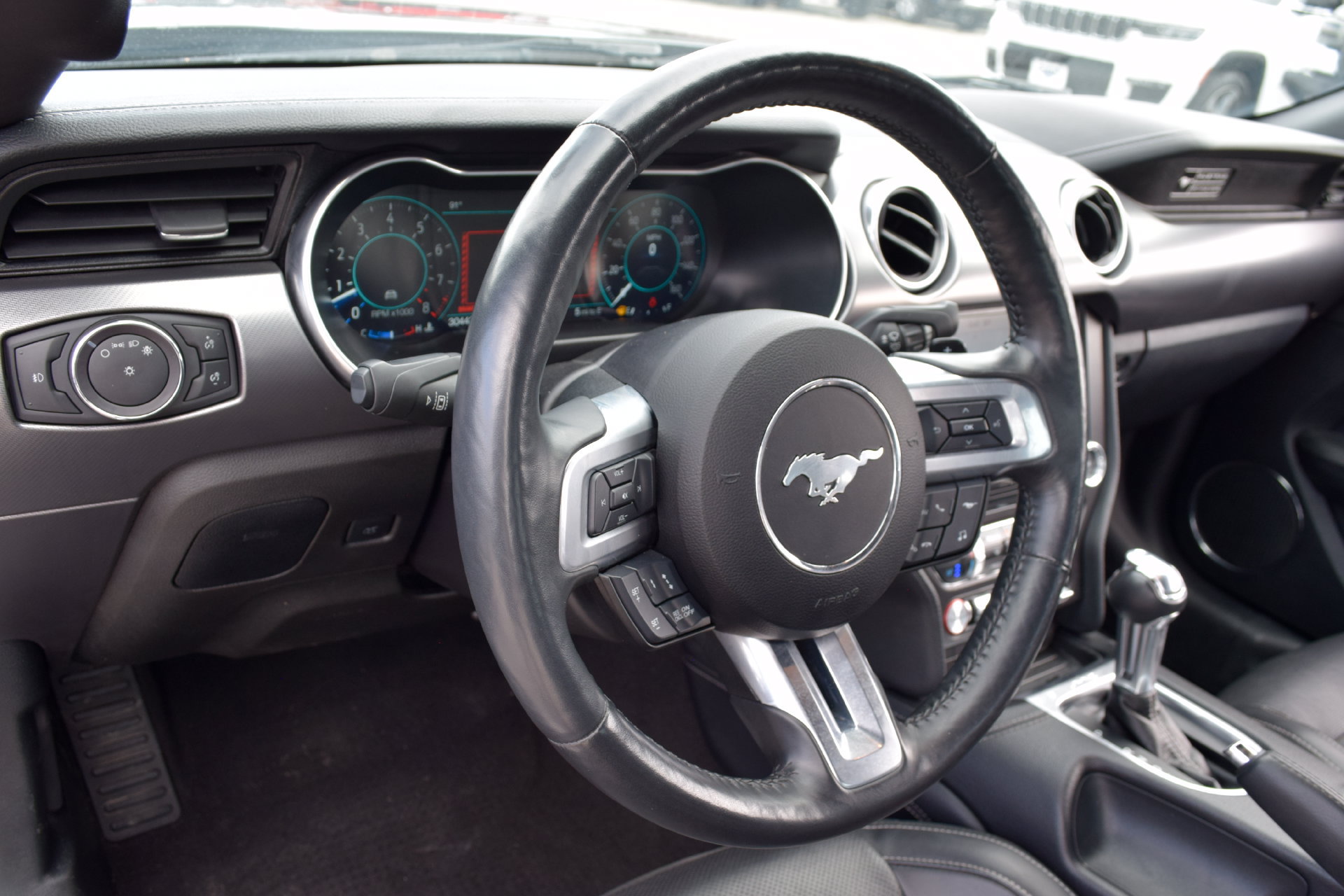 Used 2020 Ford Mustang GT Premium w/ Equipment Group 401A RWD image 21
