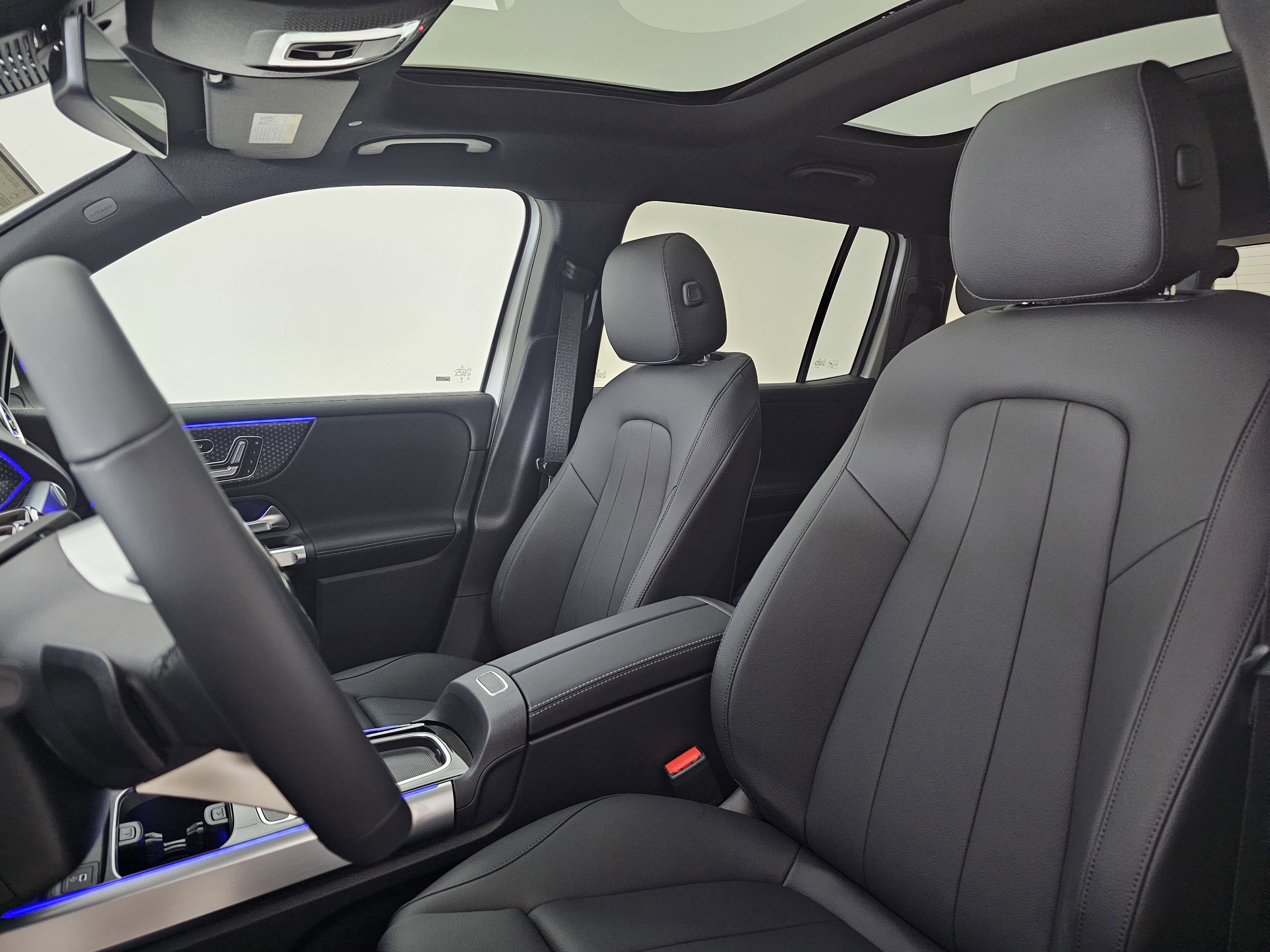 New 2026 Mercedes-Benz GLB 250 4MATIC image 10