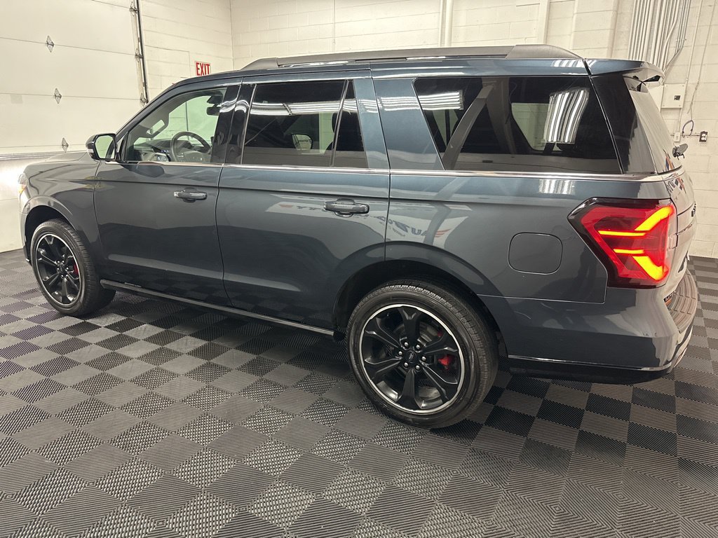 Used 2024 Ford Expedition Limited AWD/4WD image 6