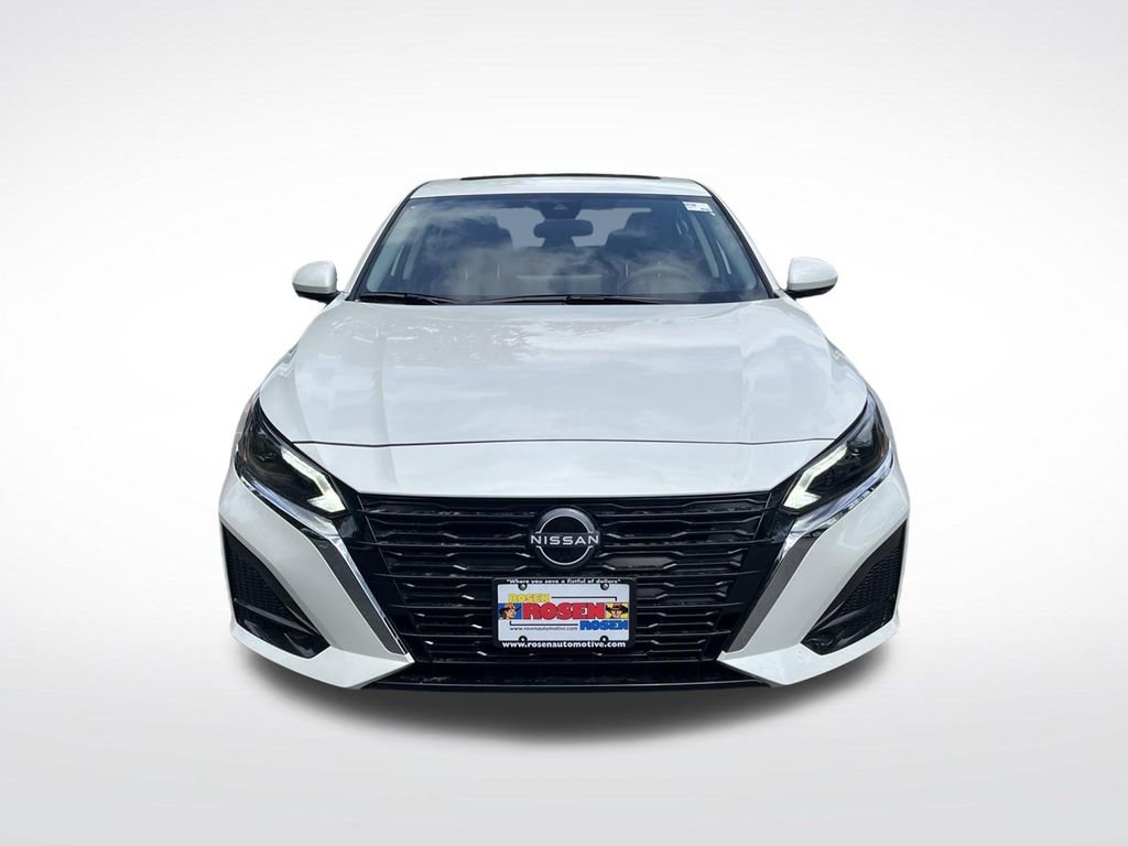 New 2025 Nissan Altima 2.5 SL FWD image 8