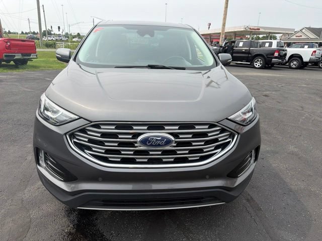 Used 2022 Ford Edge Titanium AWD/4WD image 2