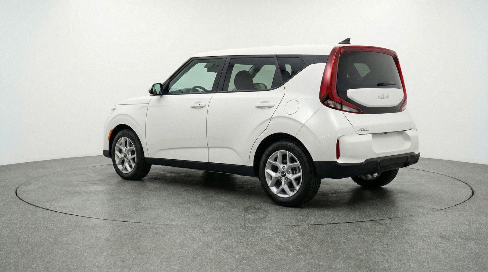 Used 2025 Kia Soul LX w/ LX Technology Package image 6
