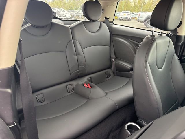 Used 2013 MINI Cooper Hardtop image 12