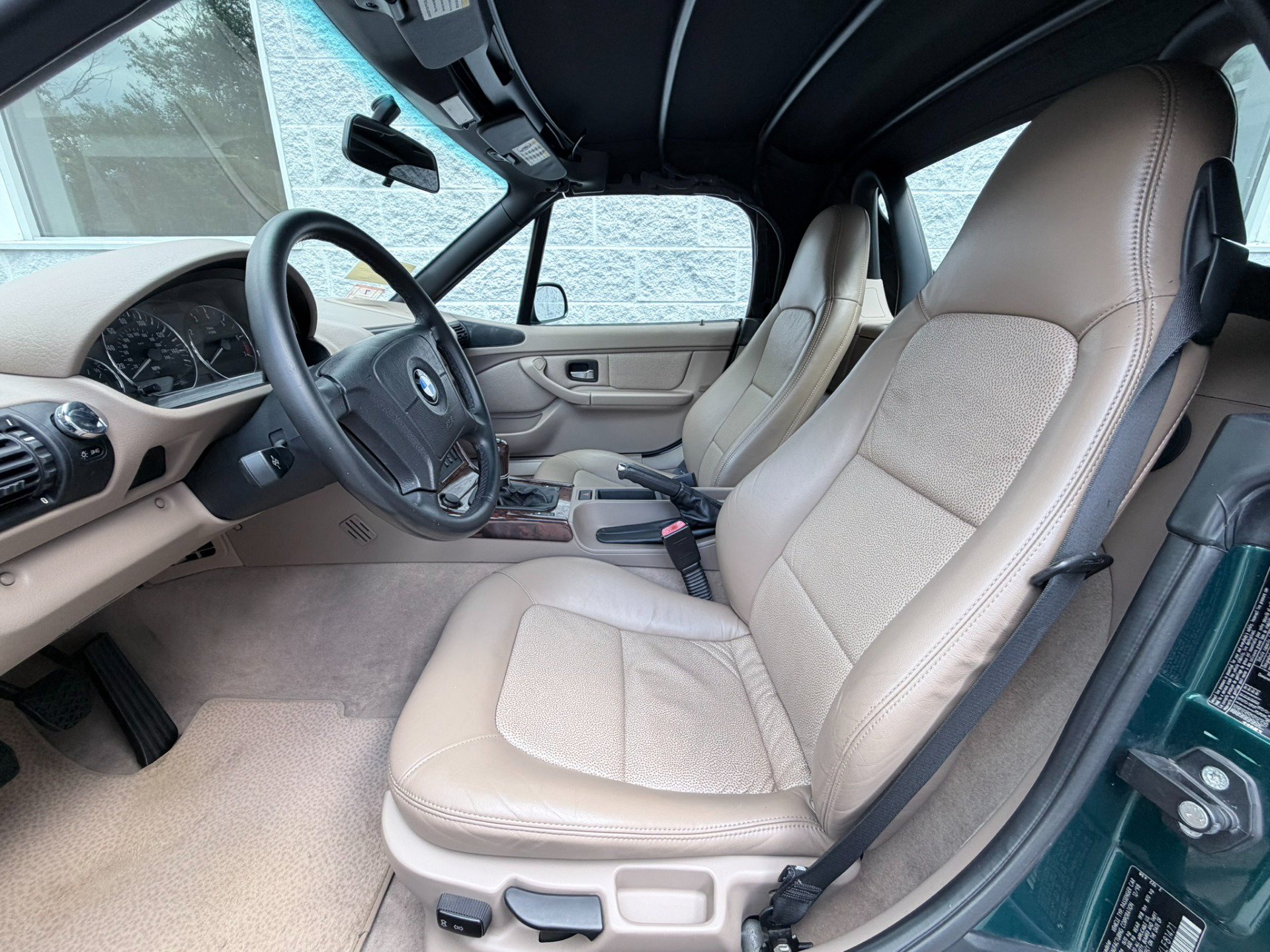 Used 1999 BMW Z3 2.5i RWD image 48
