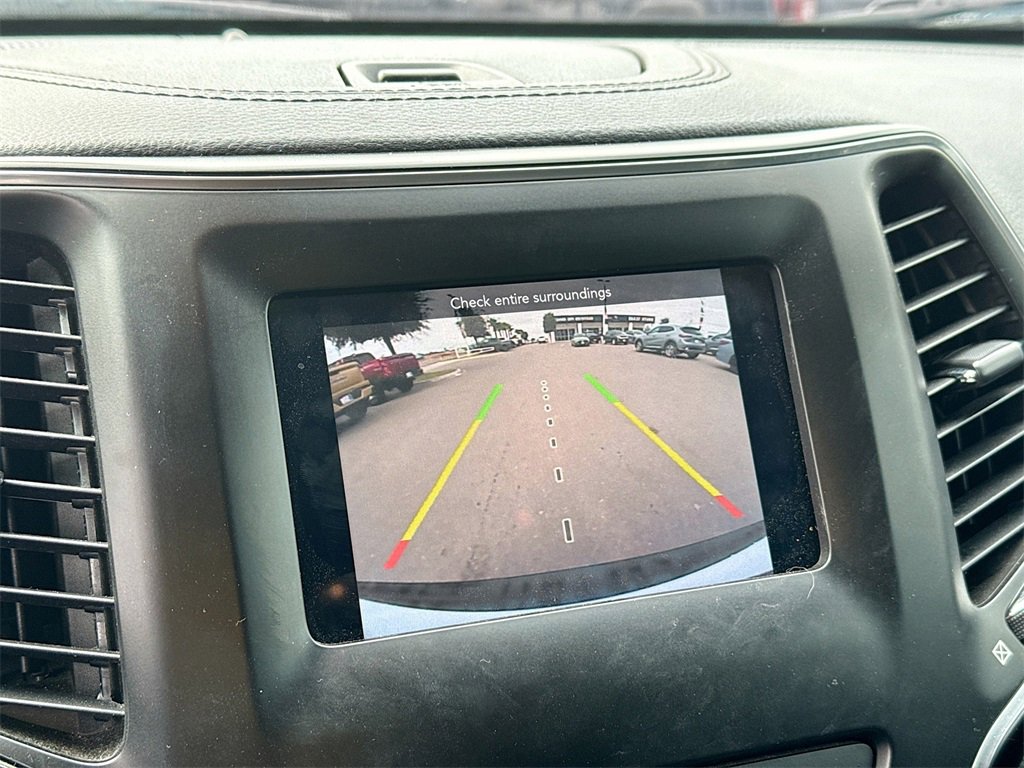 Used 2020 Jeep Cherokee Latitude Plus image 15