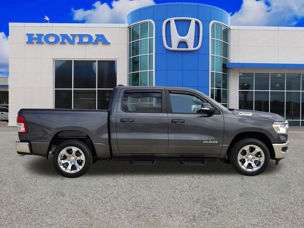 Used 2022 RAM 1500 Big Horn AWD/4WD image 2