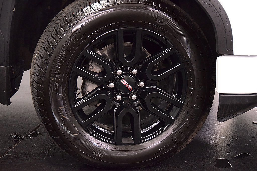 Used 2024 GMC Sierra 1500 Elevation image 11