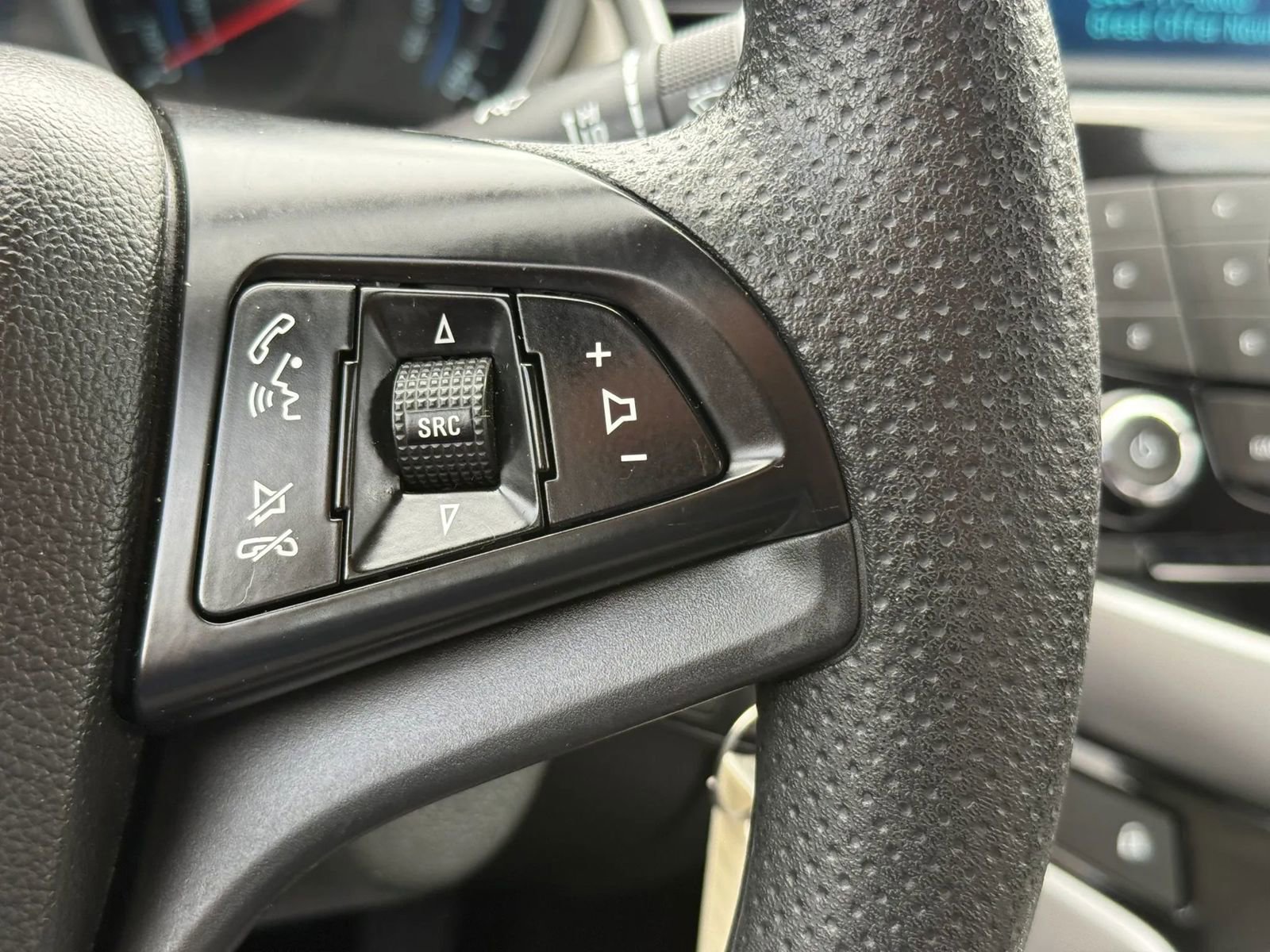 Used 2013 Chevrolet Cruze LS FWD image 19