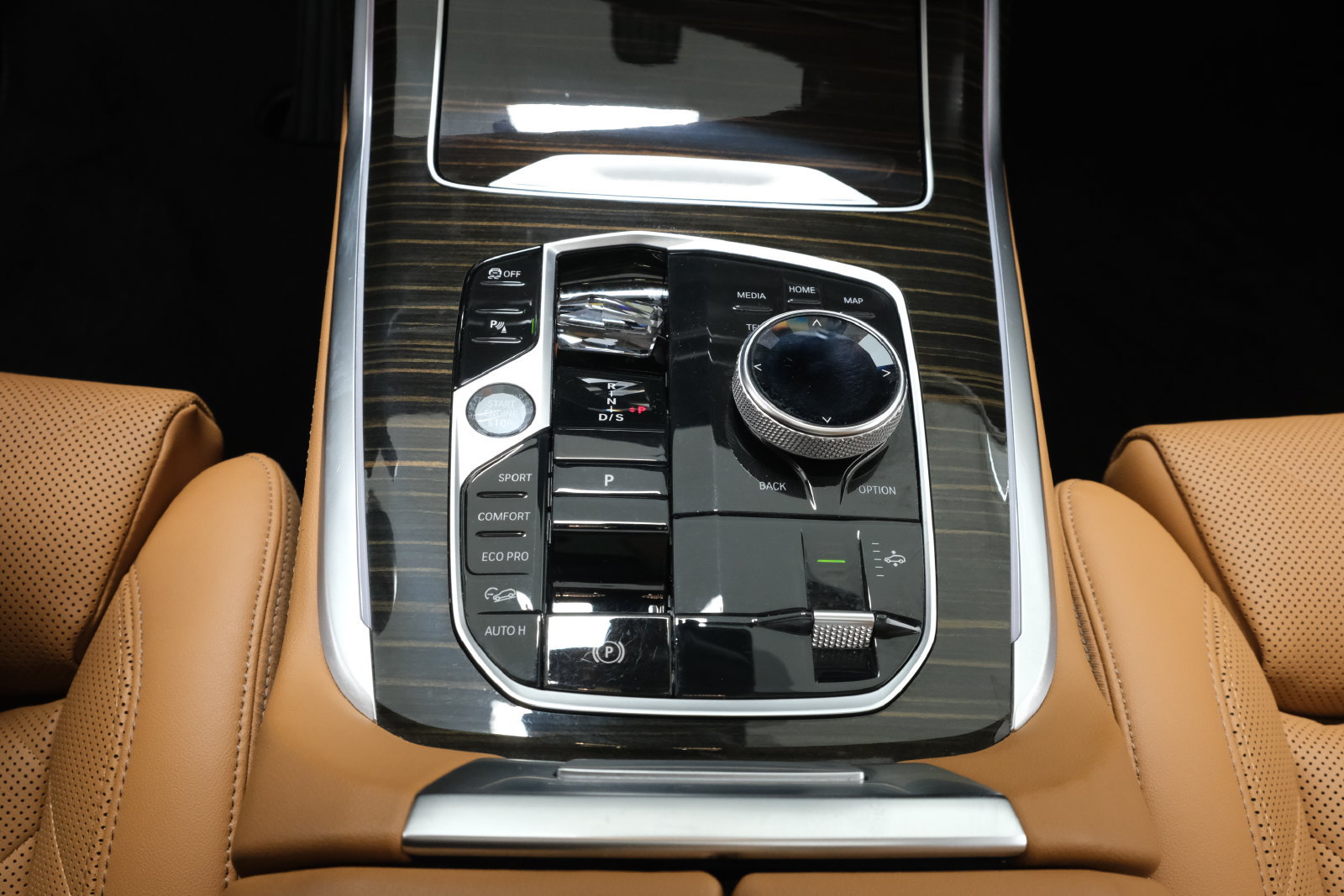 Used 2024 BMW X7 xDrive40i w/ Executive Package AWD/4WD image 23