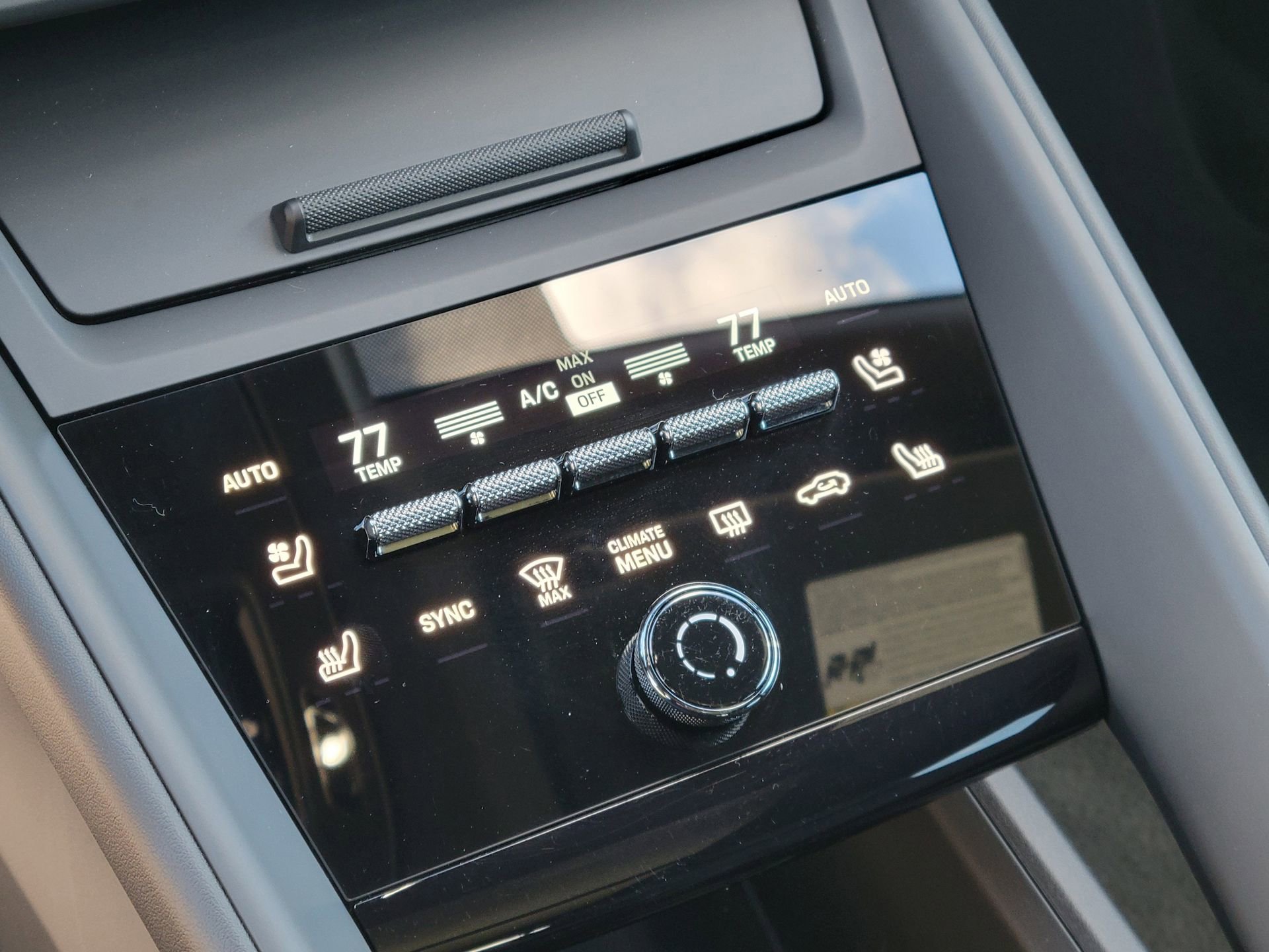 Used 2025 Porsche Macan Electric image 21